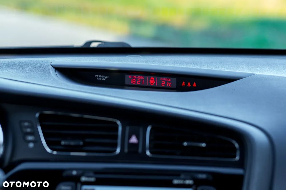 Kia Ceed Cee'd 1.6 GDI M - 13