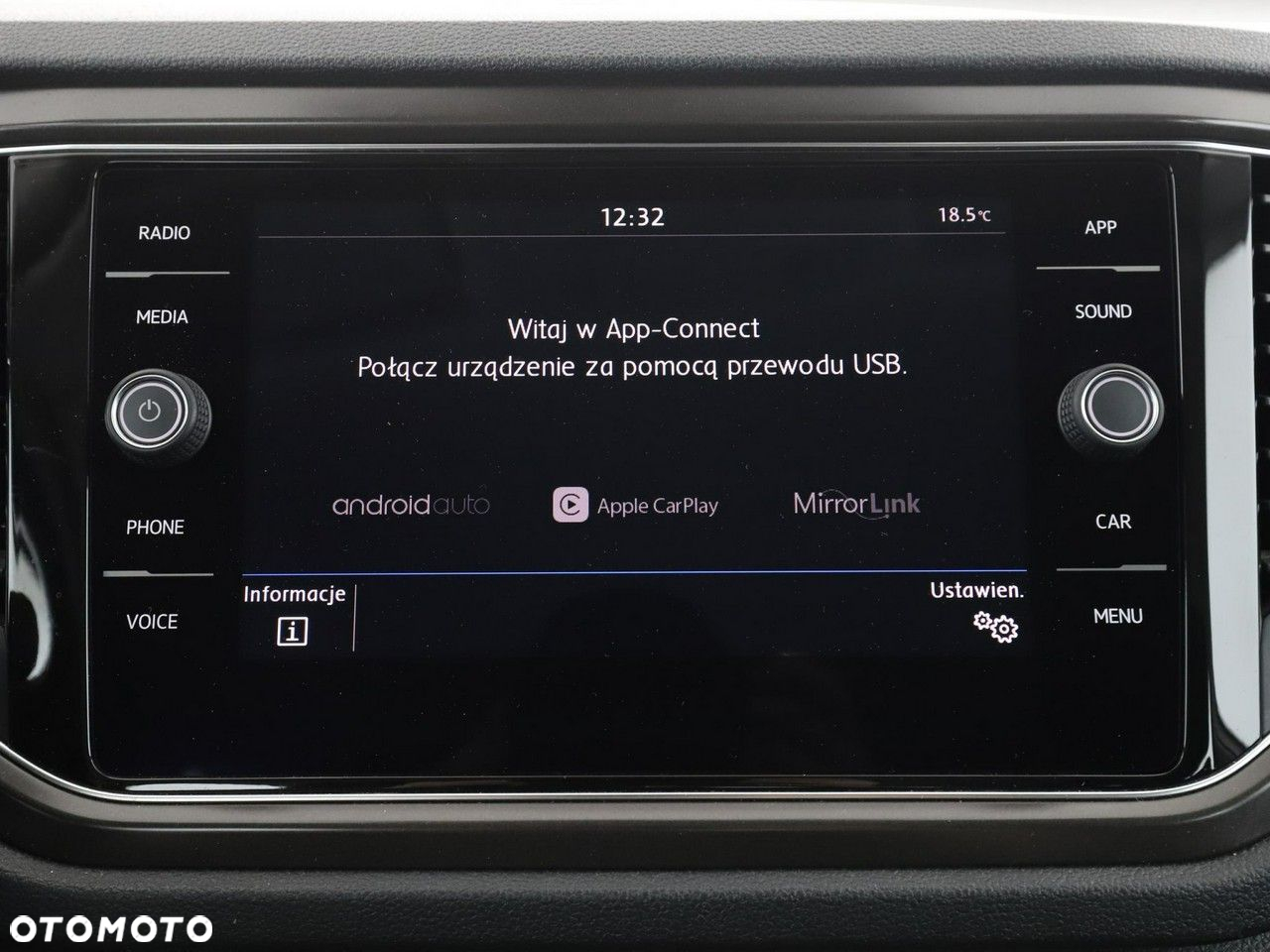 Volkswagen T-Roc 1.0 TSI Premium - 24