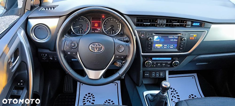 Toyota Auris 1.33 VVT-i Premium Comfort - 7