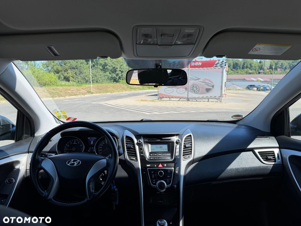 Hyundai i30 1.4 Comfort EU5 - 16