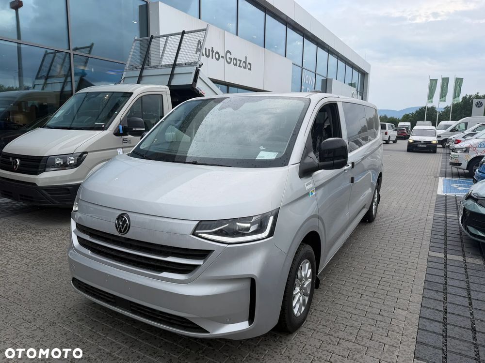 Volkswagen Caravelle - 1