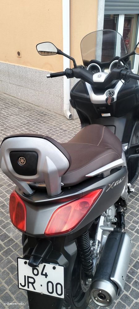 Yamaha X-Max - 16