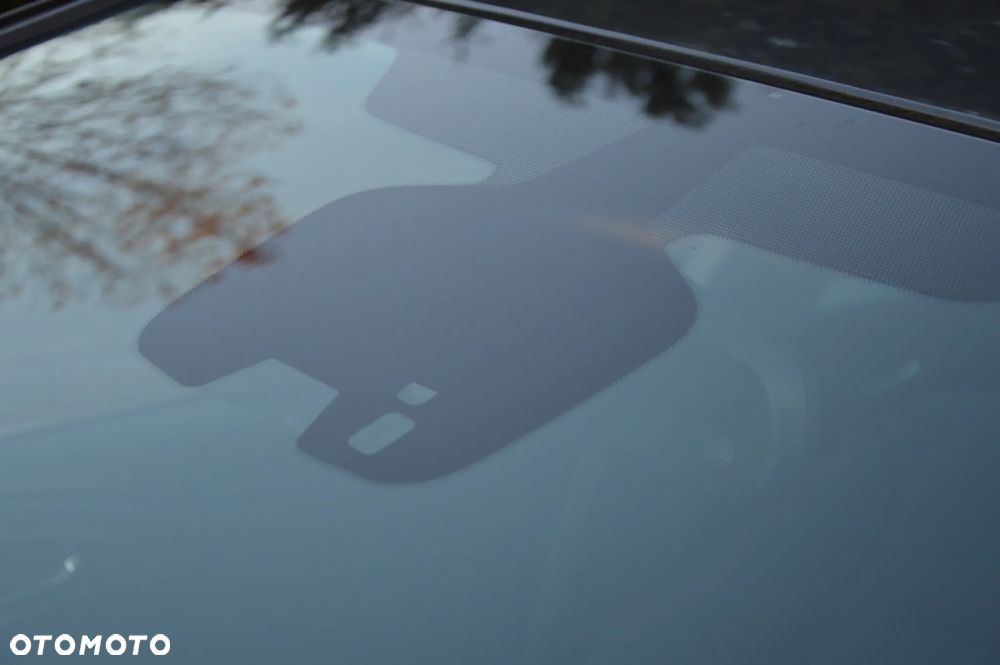 Opel Astra 1.6 Turbo Cosmo - 10