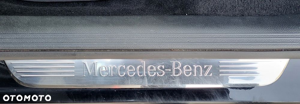 Mercedes-Benz Klasa E - 32