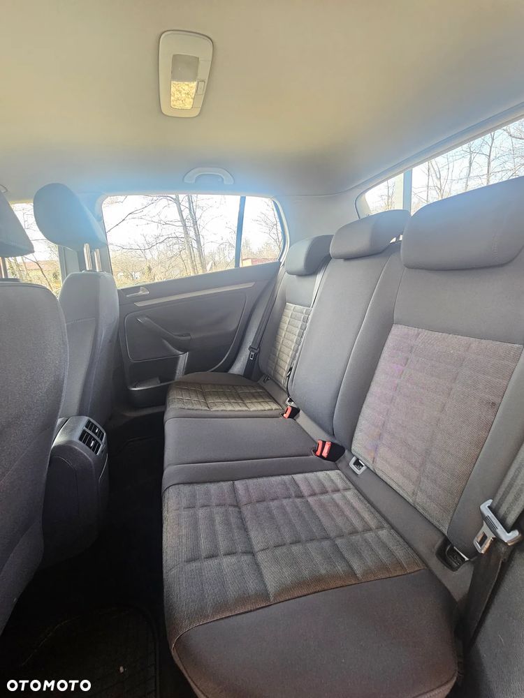 Volkswagen Golf 1.4 Comfortline - 12