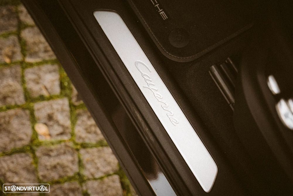 Porsche Cayenne E-Hybrid - 9