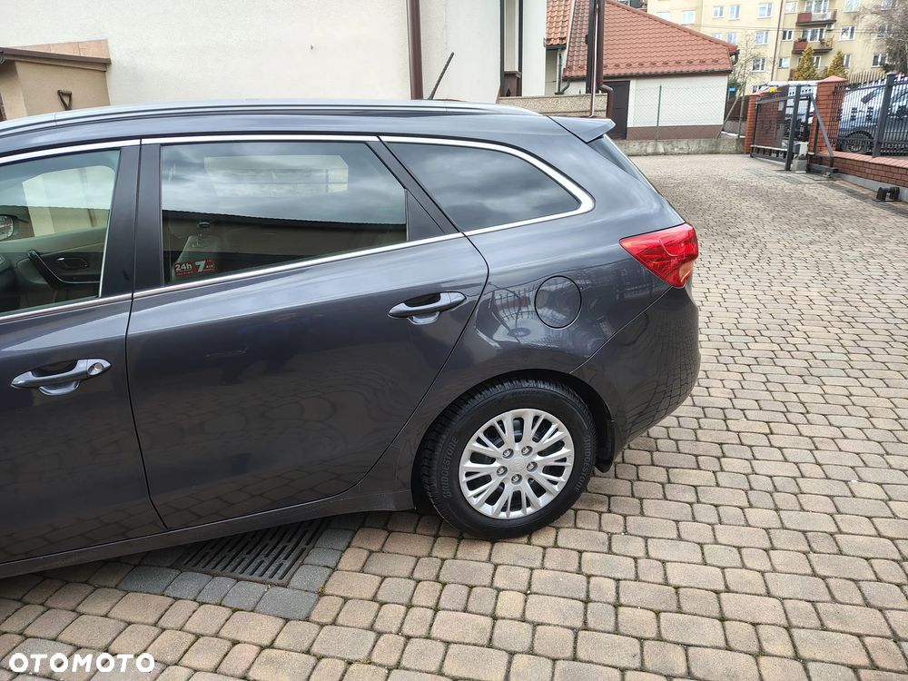 Kia Ceed 1.6 GDI Business Line - 12