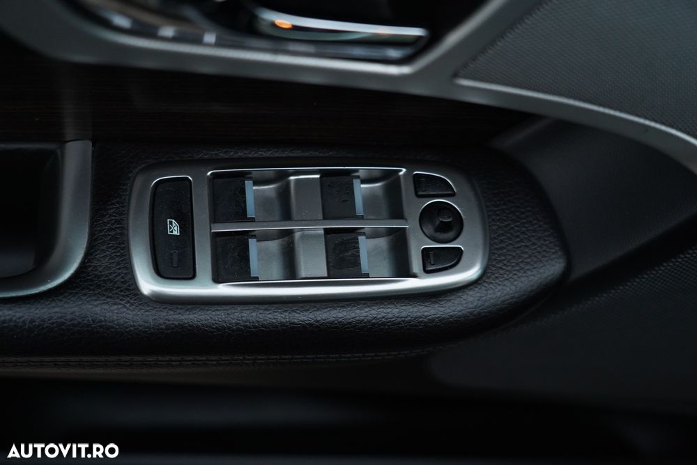 Jaguar XF 2.2D Luxury - 15