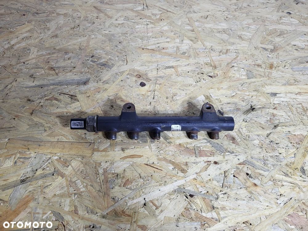 Listwa wtryskowa 1.6 HDI Peugeot Citroen - 1