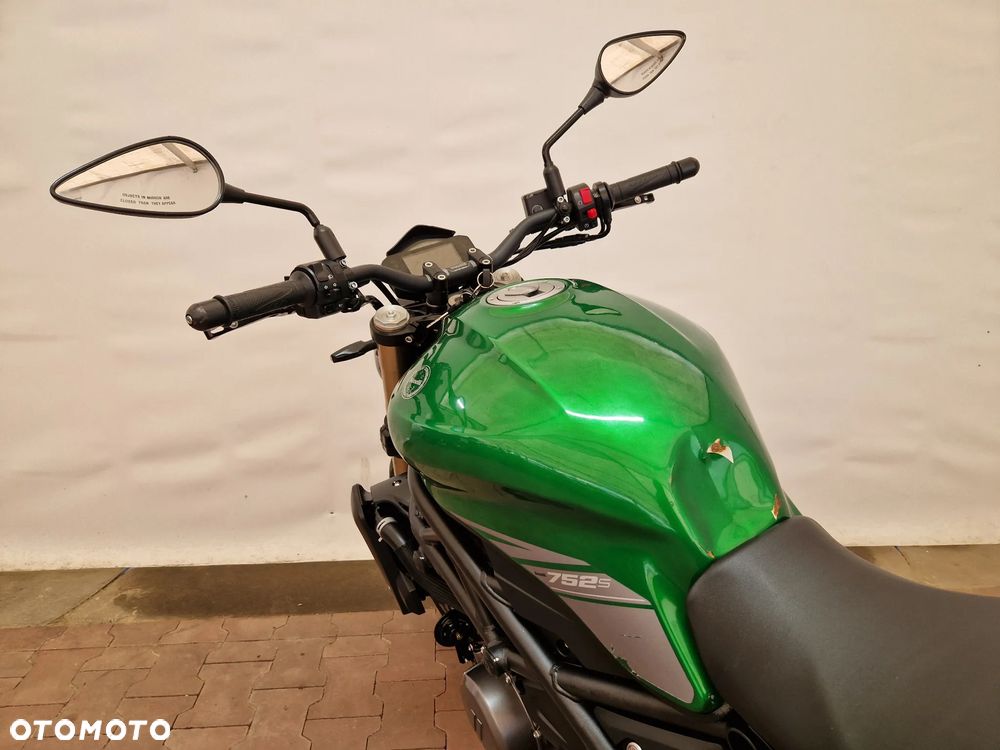 Benelli 752 S - 25