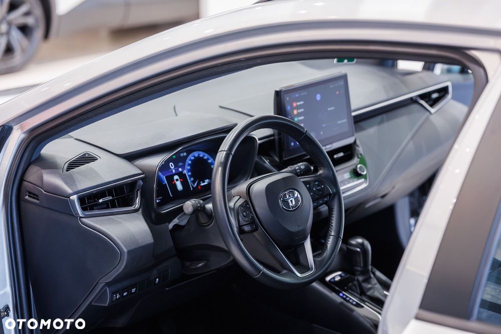 Toyota Corolla 1.8 Hybrid Comfort - 27
