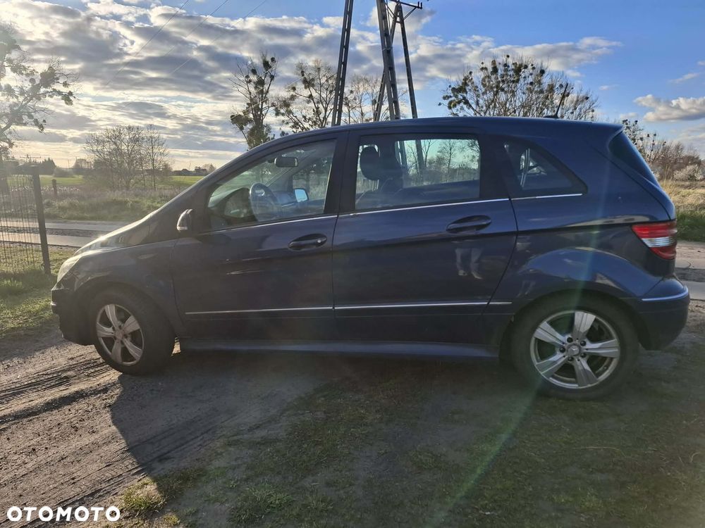 Mercedes-Benz Klasa B 200 CDI - 3