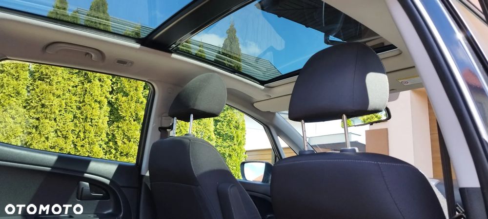 Kia Venga 1.6 CRDi 128 Business Line - 8