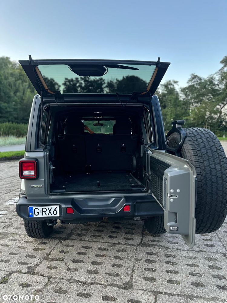 Jeep Wrangler - 17