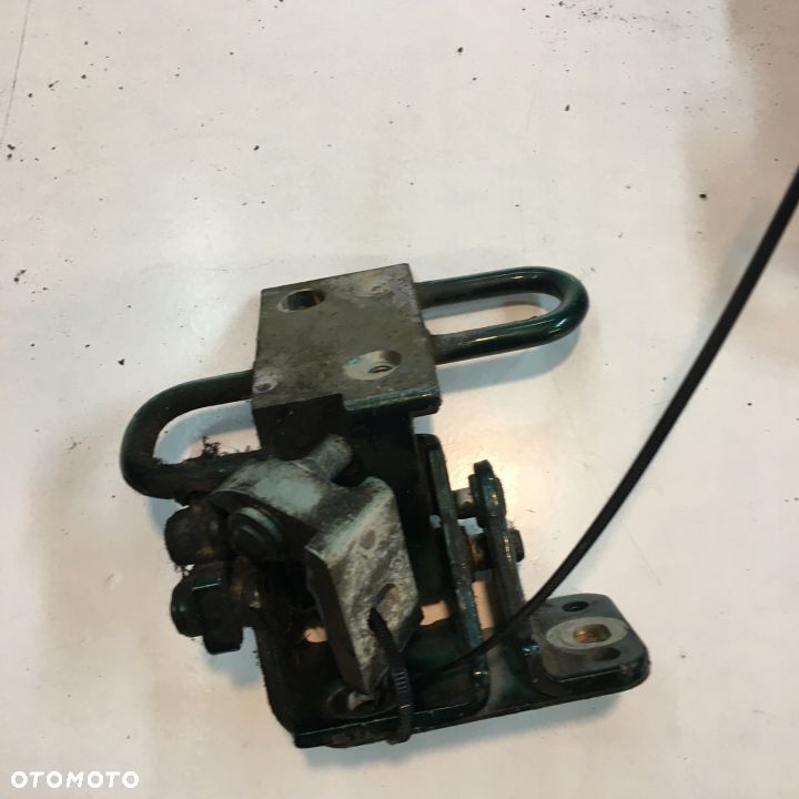 ZAWIAS DRZWI PRAWY TYŁ VW BORA SEDAN - 2