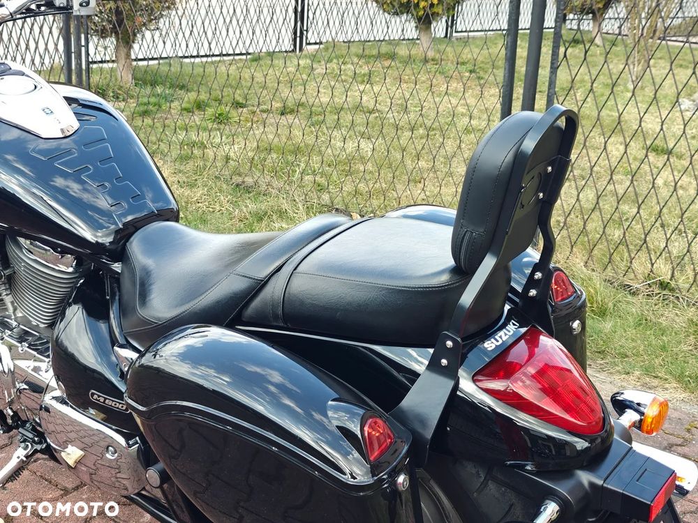 Suzuki Intruder - 28