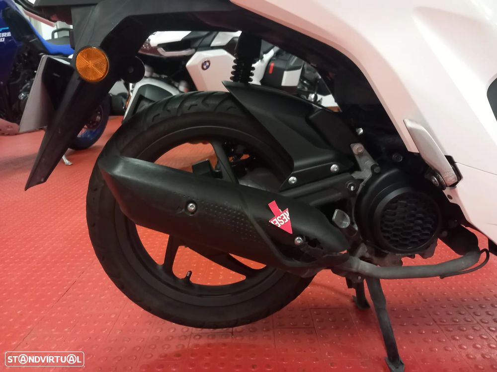 Honda Vision 110 - 13