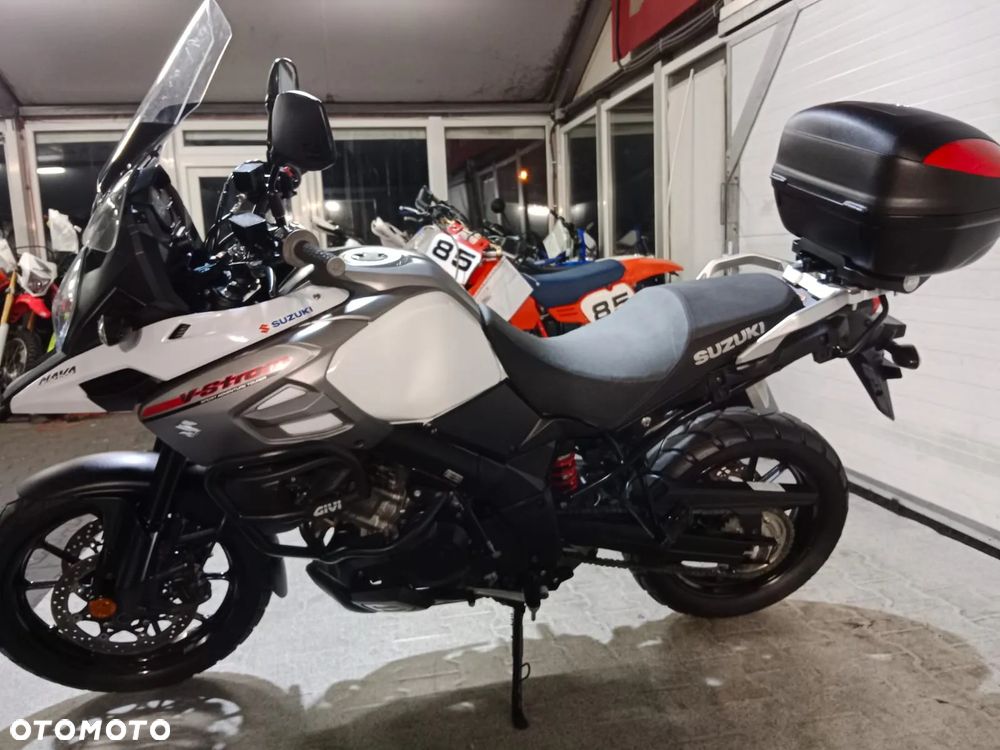 Suzuki DL - 17