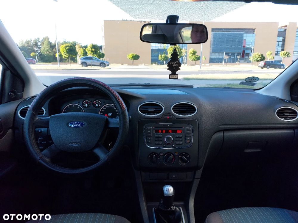 Ford Focus - 25