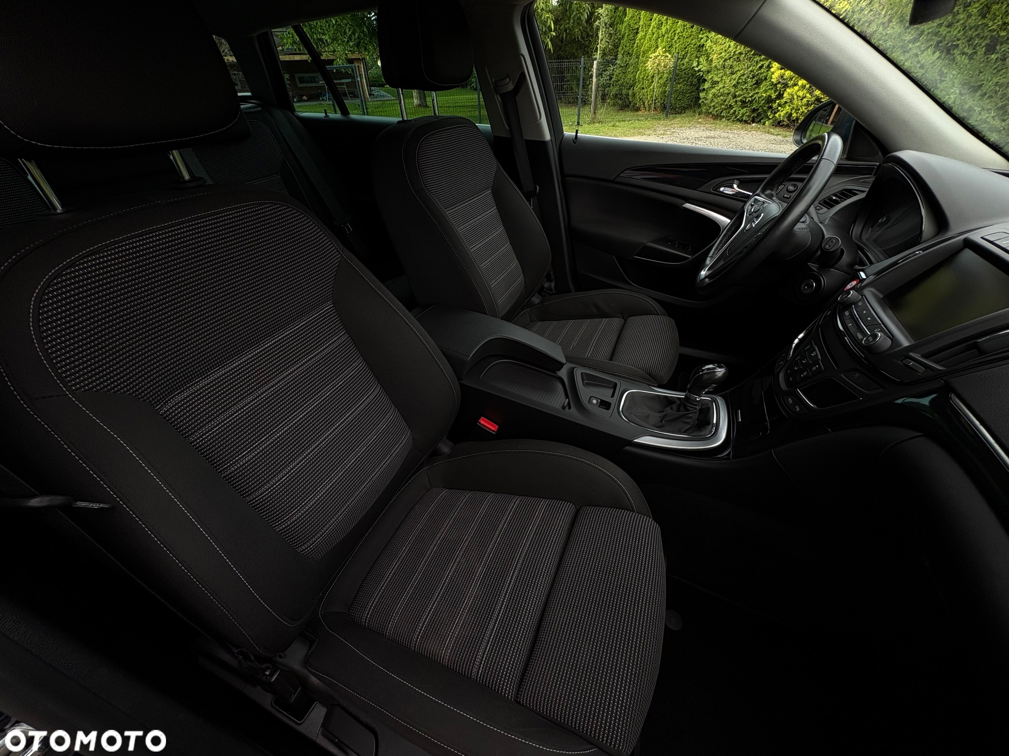 Opel Insignia - 11