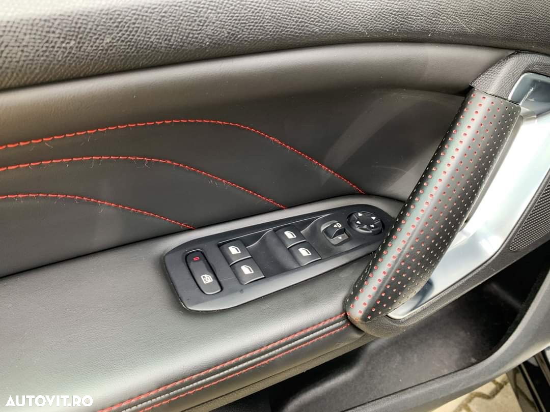 Peugeot 308 - 4