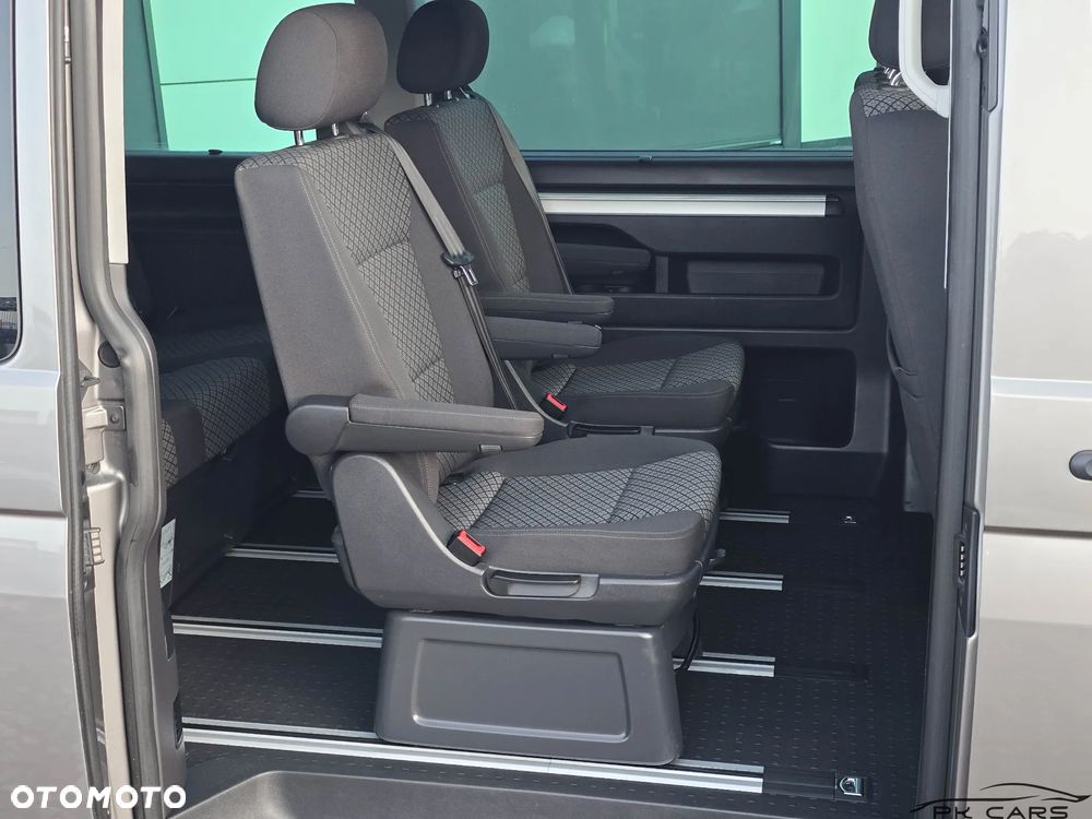 Volkswagen Multivan - 34