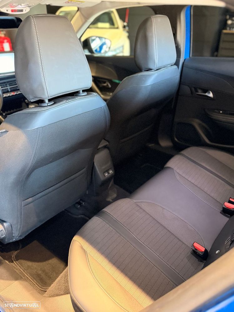 Peugeot 2008 1.2 PureTech Allure Pack - 39