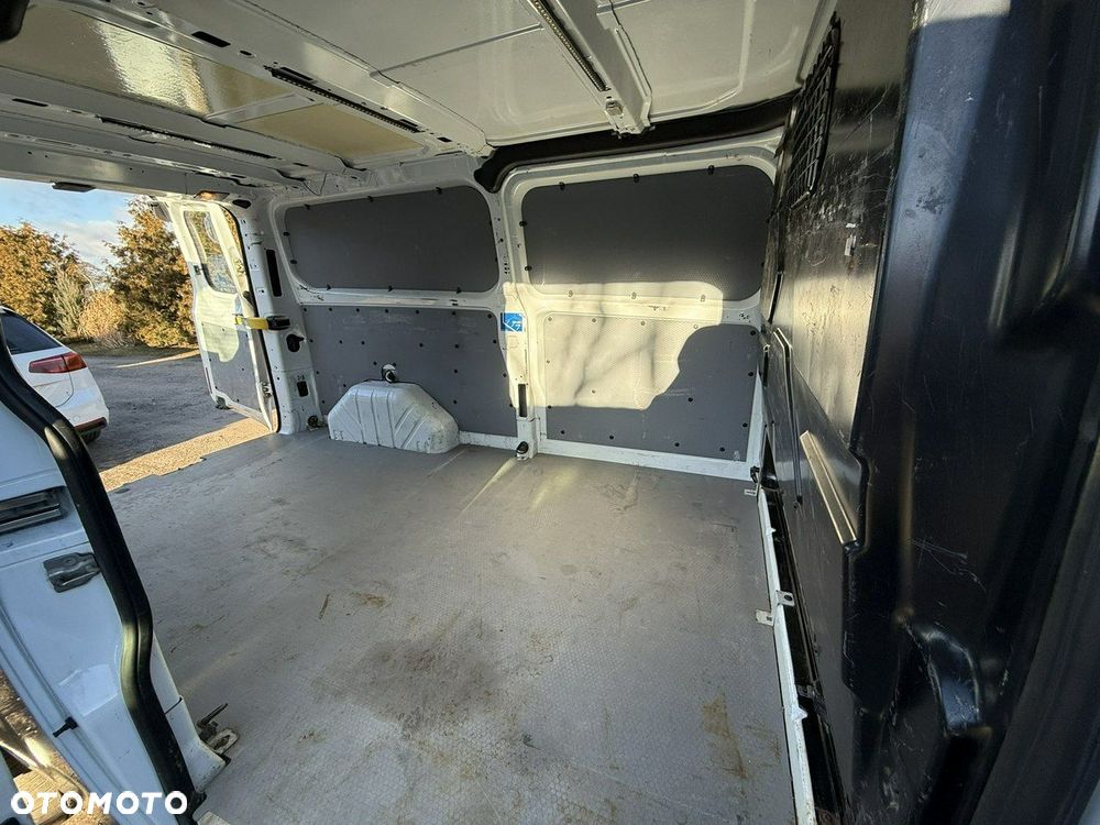 Ford Transit Custom - 14