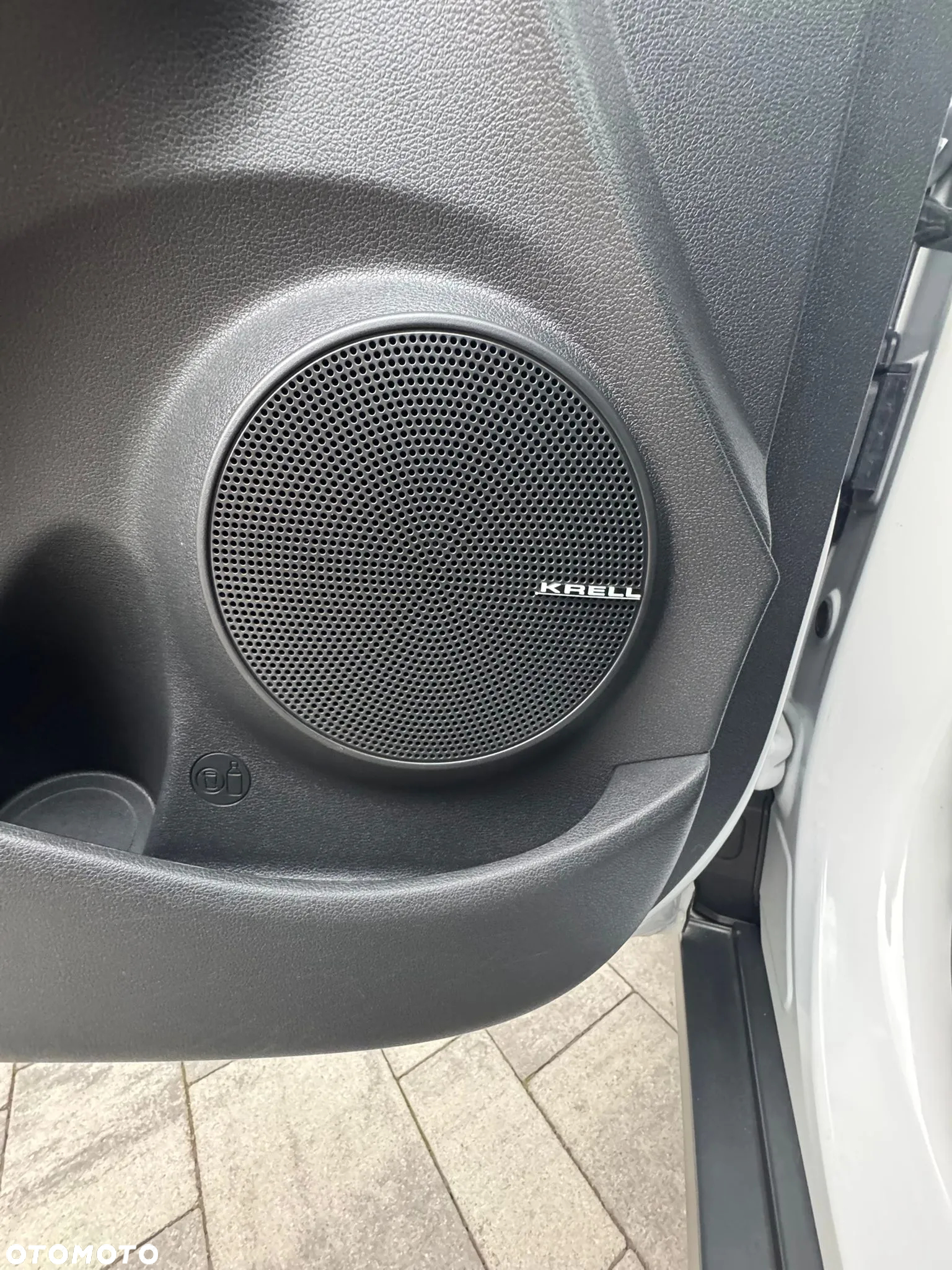 Hyundai Kona Electric 64kWh Premium - 19