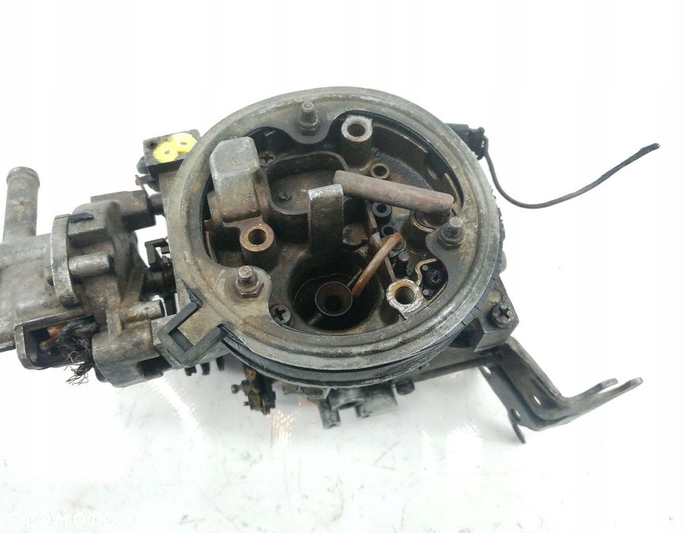 GAŹNIK VW JETTA II 1.8 28-30 443751 2E2 - 3