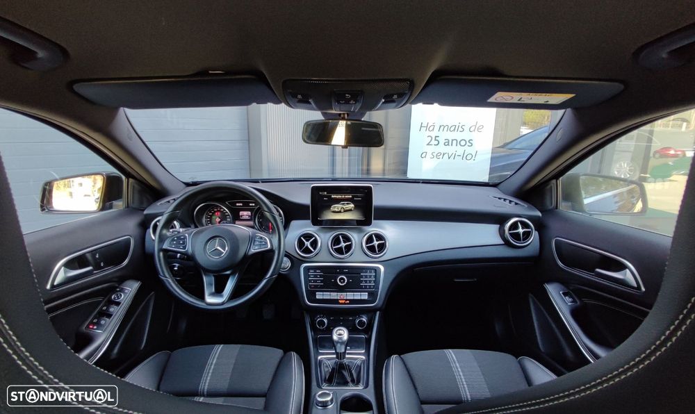 Mercedes-Benz GLA 180 d Urban - 9