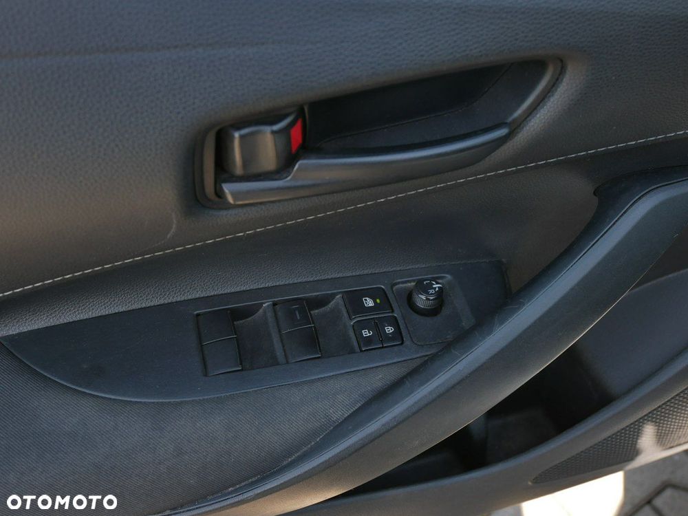 Toyota Corolla 1.8 Hybrid Active - 17