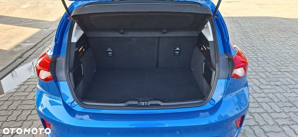 Ford Focus 1.0 EcoBoost Active - 33