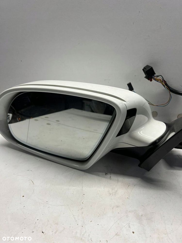 Lusterko elektryczne 16 pin Audi A8 S8 D4 4H Przód strona lewa - 1