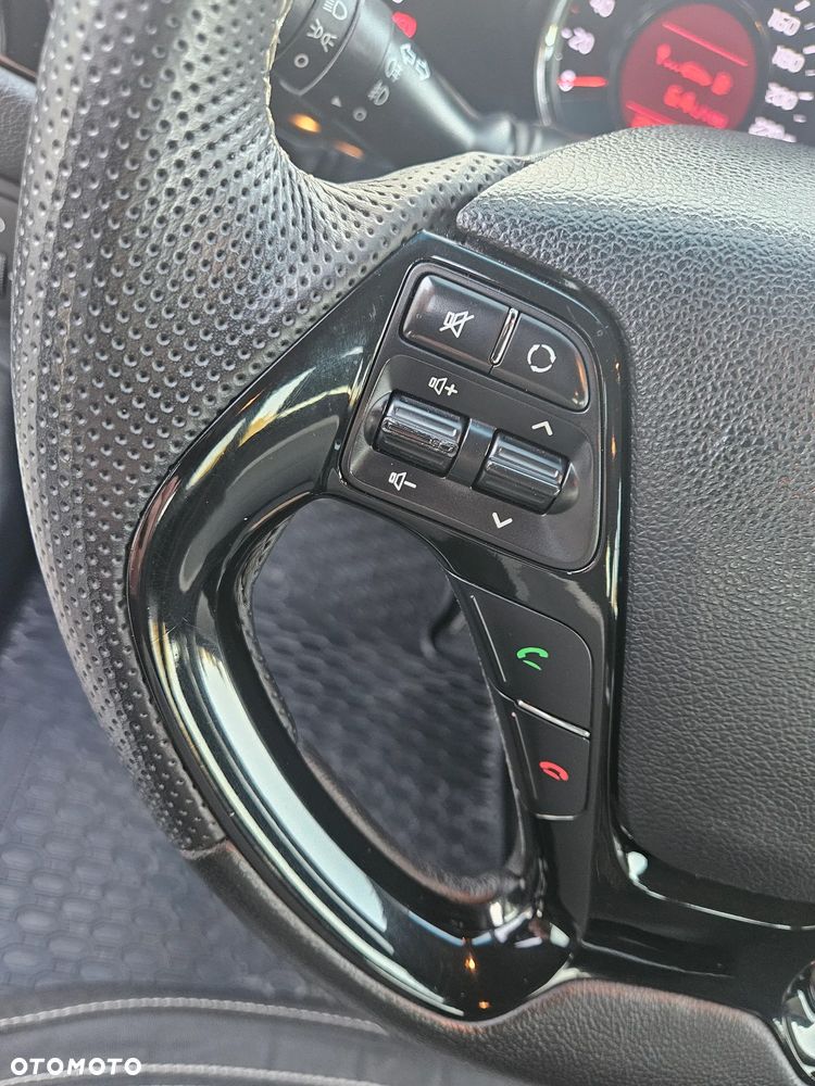 Kia Ceed 1.6 CRDi 136 ISG Dream-Team Edition - 29