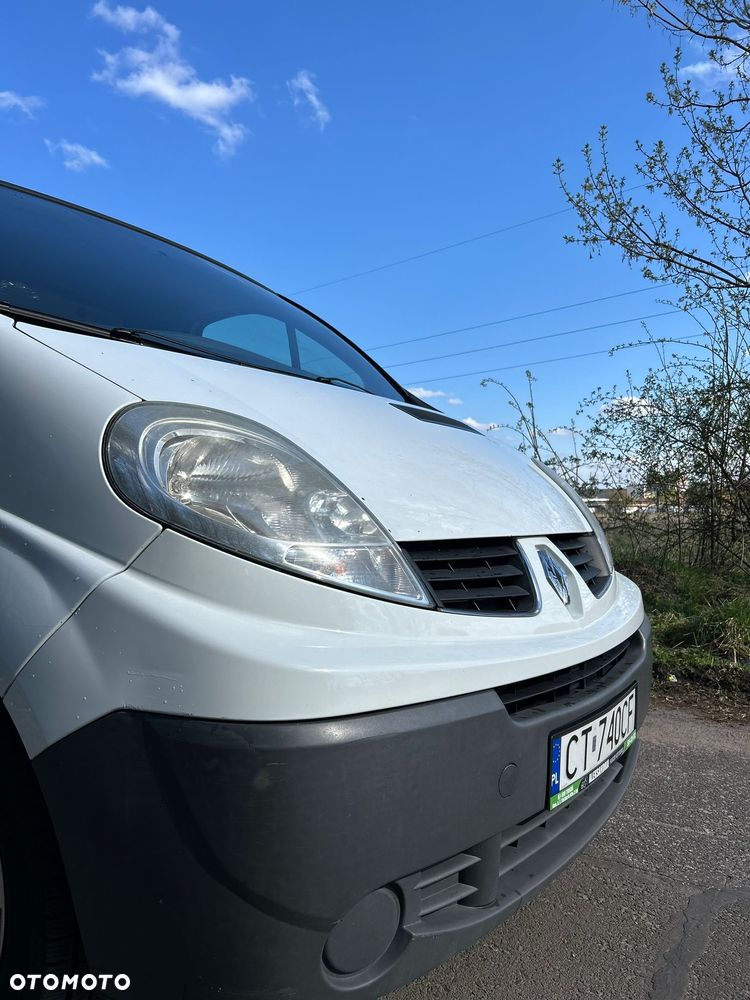 Renault Traffic - 10
