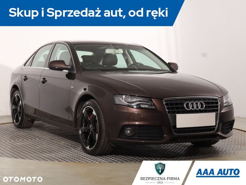 Audi A4 Limousine - 3