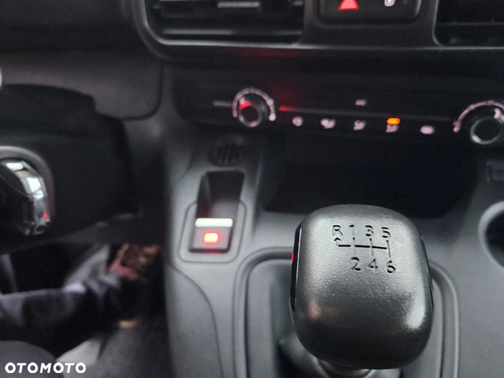Peugeot Partner 1.5HDI 102KM - 18