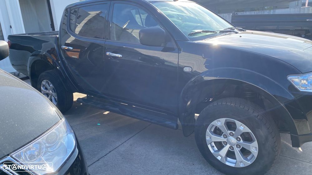 Mitsubishi L200 Pick Up 4x4 DPF Intense Cabine Dupla - 4