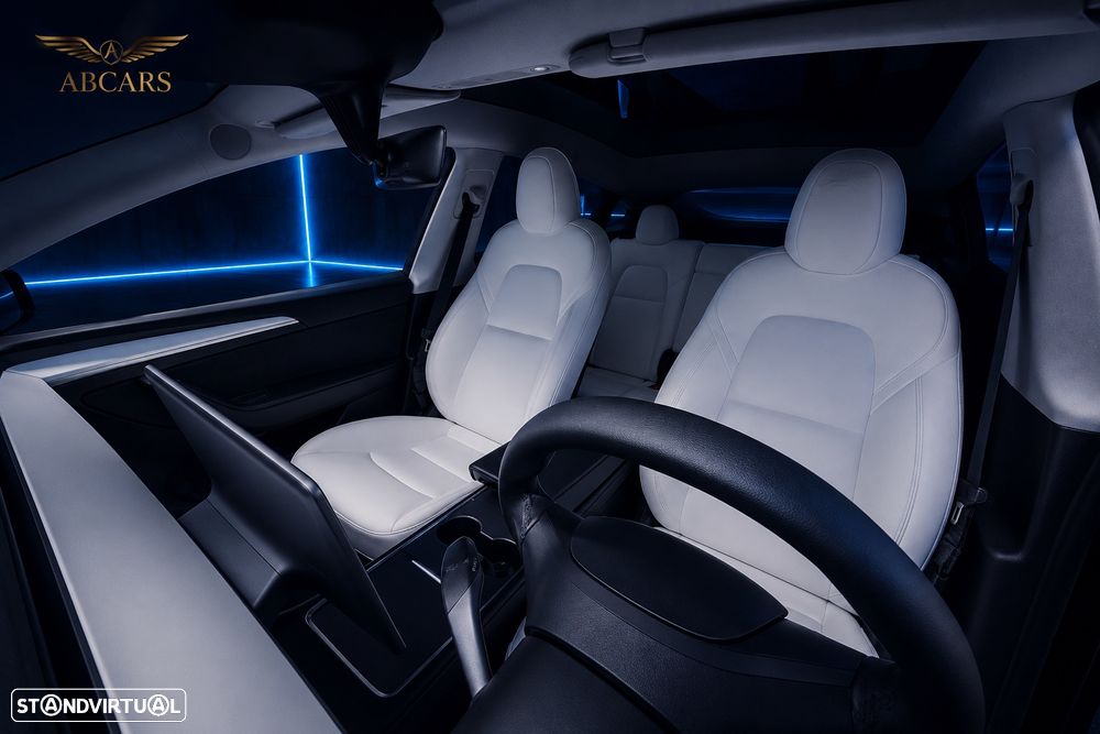 Tesla Model Y Launch Edition Long Range Dual Motor AWD - 6