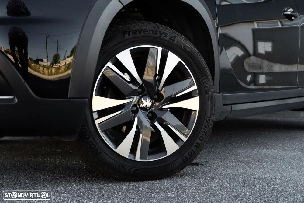 Peugeot 2008 1.2 PureTech Allure - 23