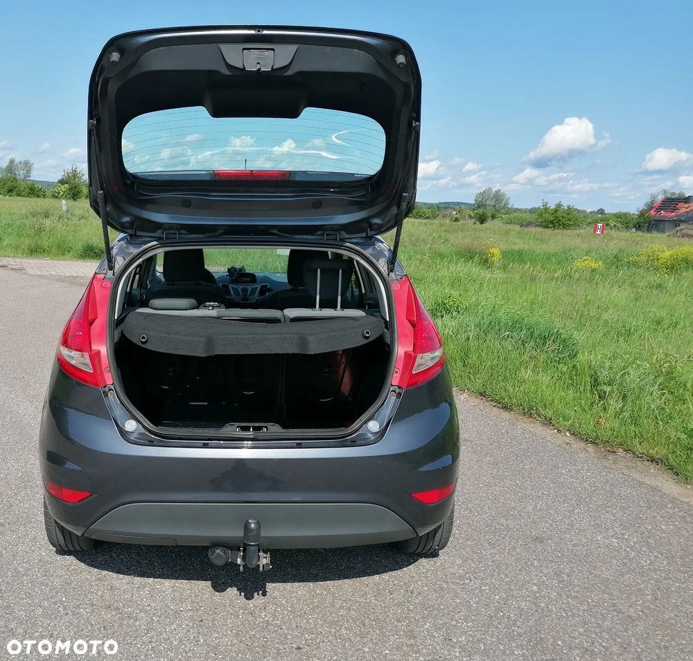 Ford Fiesta 1.25 Trend - 12
