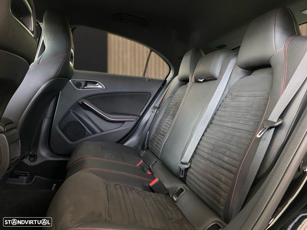Mercedes-Benz A 180 d AMG Line - 7