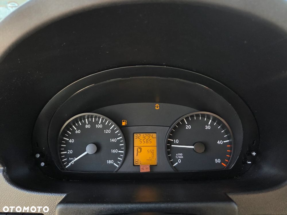 Mercedes-Benz Sprinter - 31