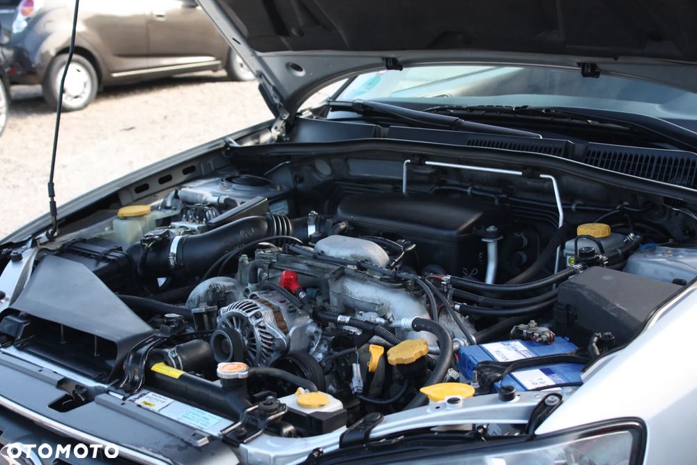 Subaru Legacy 2.5i AT - 36