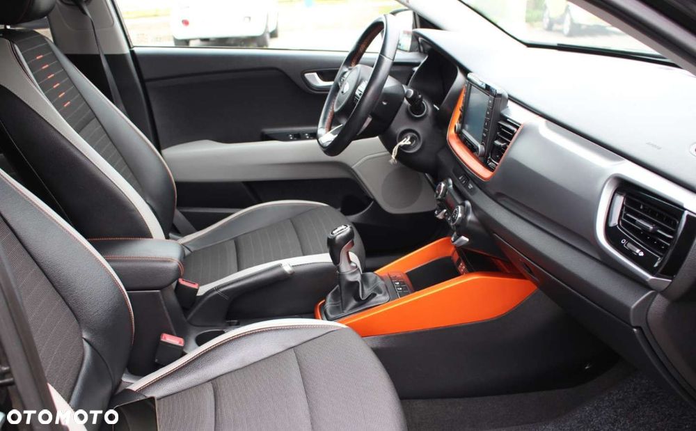 Kia Stonic - 19