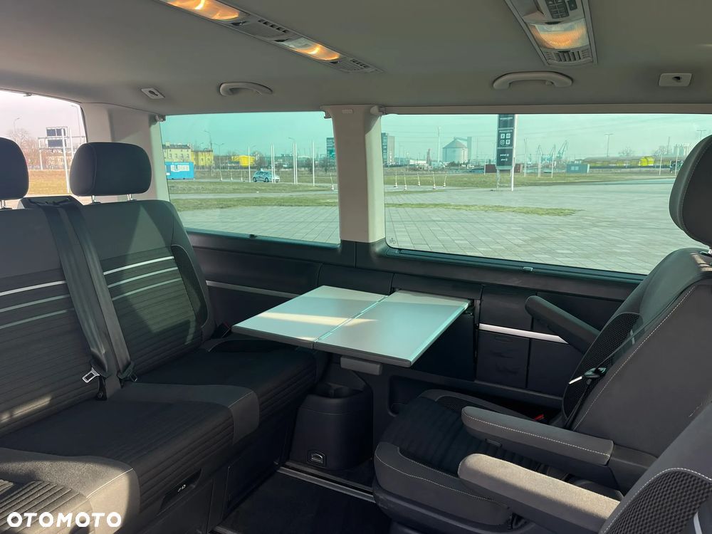 Volkswagen Multivan - 11