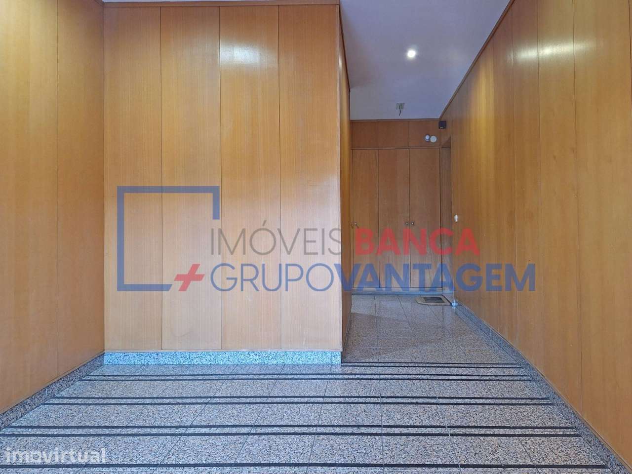 APARTAMENTO T3 COM DUAS GARAGENS- ERMESINDE - Grande imagem: 4/22