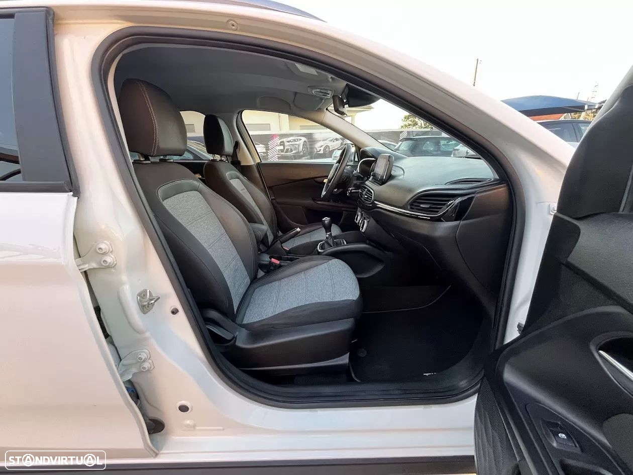 Fiat Tipo Cross 1.0 GSE T3 City - 33