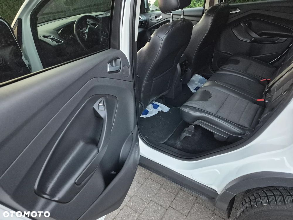 Ford Kuga - 21